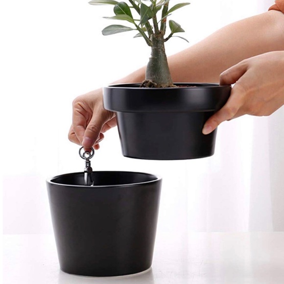 Other - Ceramic Plant pot Vase with Hidden Storage Black